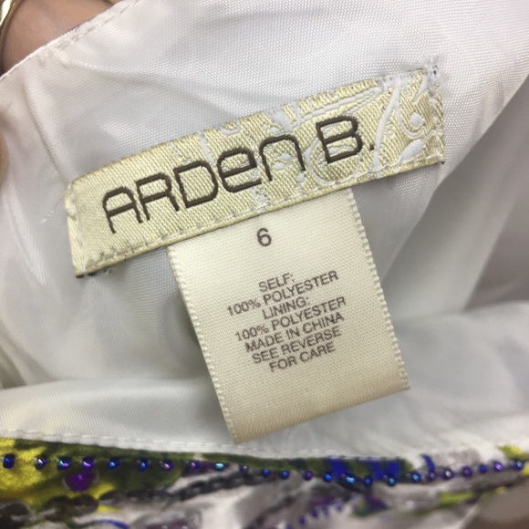 Gorgeous side-cut out dress - Picture 6 of 8